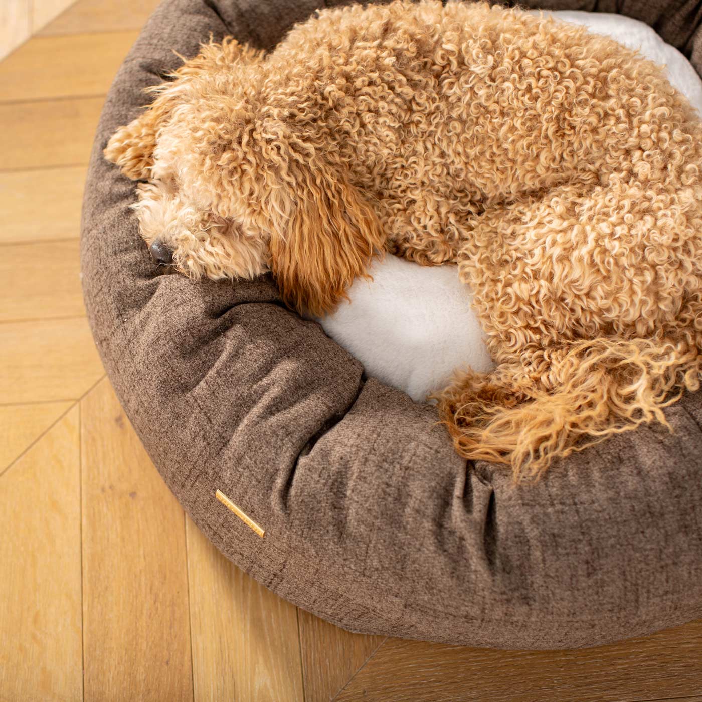 Donut Bed in Inchmurrin Umber By Lords & Labradors