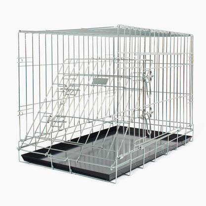 Discover the perfect deluxe heavy duty silver dog crate, featuring two doors for easy access and a removable tray for easy cleaning! The ideal choice to keep new puppies safe, made using pet safe galvanised steel! Available now in 5 sizes and three stunning colours at Lords & Labradors 