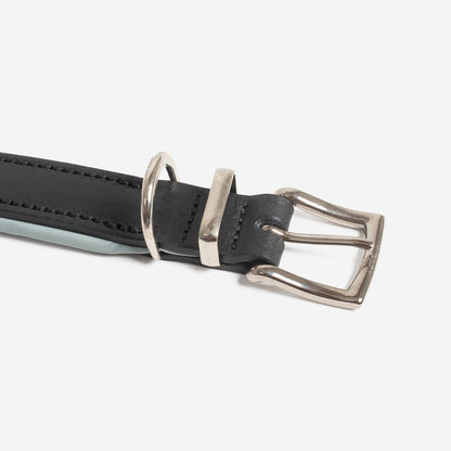 Discover dog walking luxury with our handcrafted Italian padded leather dog collar in Black & Grey! The perfect collar for dogs available now at Lords & Labradors 