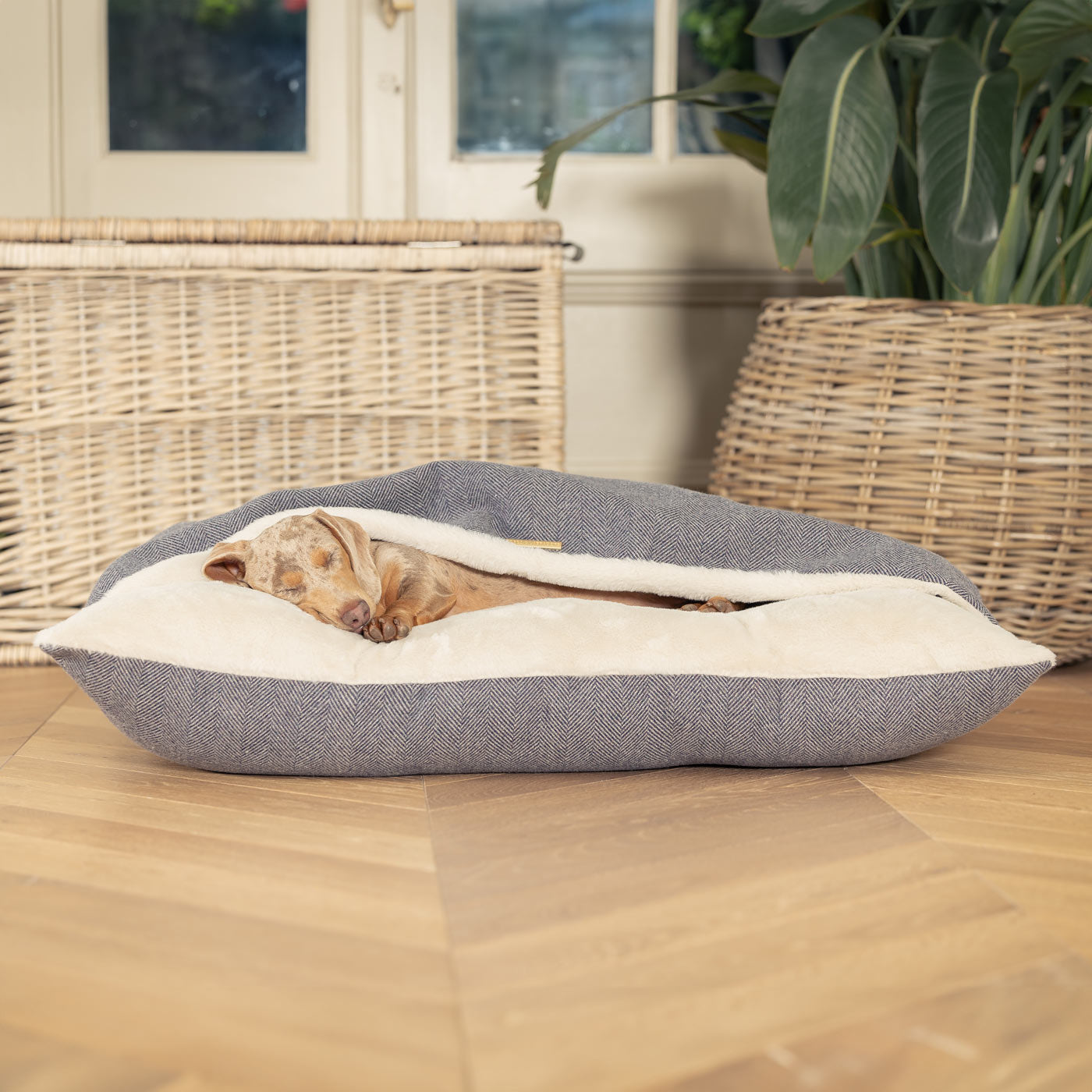 Discover The Perfect Burrow For Your Pet, Our Stunning Sleepy Burrow Dog Beds In Oxford Herringbone Is The Perfect Bed Choice For Your Pet, Available Now at Lords & Labradors