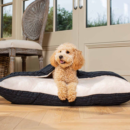 Sleepy Burrows Bed In Navy Essentials Plush By Lords & Labradors