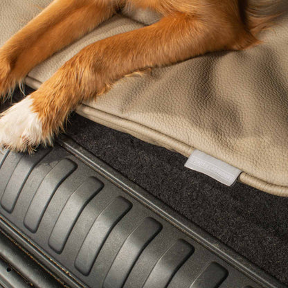 Embark on the perfect pet travel with our luxury Travel Mat in Rhino Sand. Featuring a Carry handle for on the move once Rolled up for easy storage, can be used as a seat cover, boot mat or travel bed! Available now at Lords & Labradors