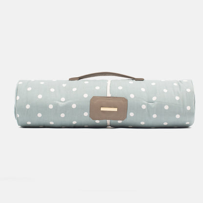 Embark on the perfect pet travel with our luxury Travel Mat in Essentials Duck Egg Spot. Featuring a Carry handle for on the move once Rolled up for easy storage, can be used as a seat cover, boot mat or travel bed! Available now at Lords & Labradors