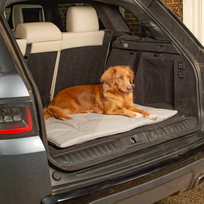 Embark on the perfect pet travel with our luxury Travel Mat in Rhino Granite. Featuring a Carry handle for on the move once Rolled up for easy storage, can be used as a seat cover, boot mat or travel bed! Available now at Lords & Labradors