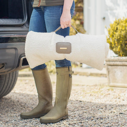 Travel Mat in Ivory Bouclé by Lords & Labradors