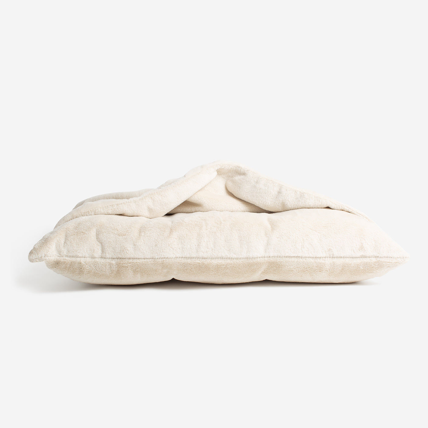 Discover The Perfect Burrow For Your Pet, Our Stunning Sleepy Burrow Dog Beds In Calming Anti Anxiety Cream Faux Fur, Is The Perfect Bed Choice For Your Pet, Available Now at Lords & Labradors 