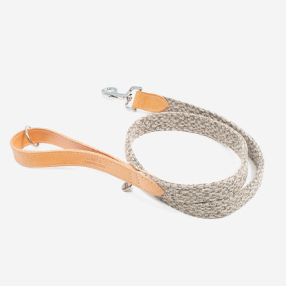 Discover dog walking luxury with our handcrafted Italian Herdwick dog lead in beautiful pebble with woven light grey fabric! The perfect lead for dogs available now at Lords & Labradors 