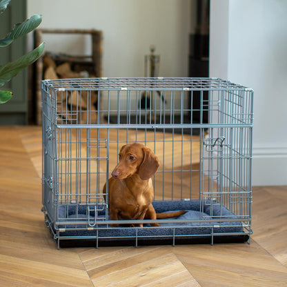 Discover the perfect deluxe heavy duty silver dog crate, featuring two doors for easy access and a removable tray for easy cleaning! The ideal choice to keep new puppies safe, made using pet safe galvanised steel! Available now in 3 sizes at Lords & Labradors